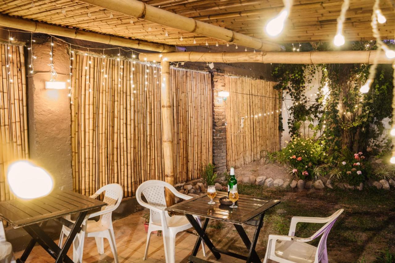 Hostal Namaste Salta Extérieur photo