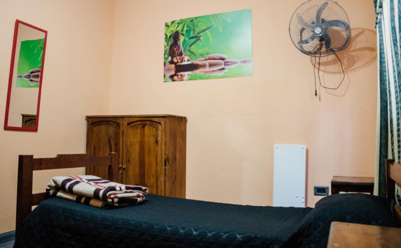 Hostal Namaste Salta Extérieur photo