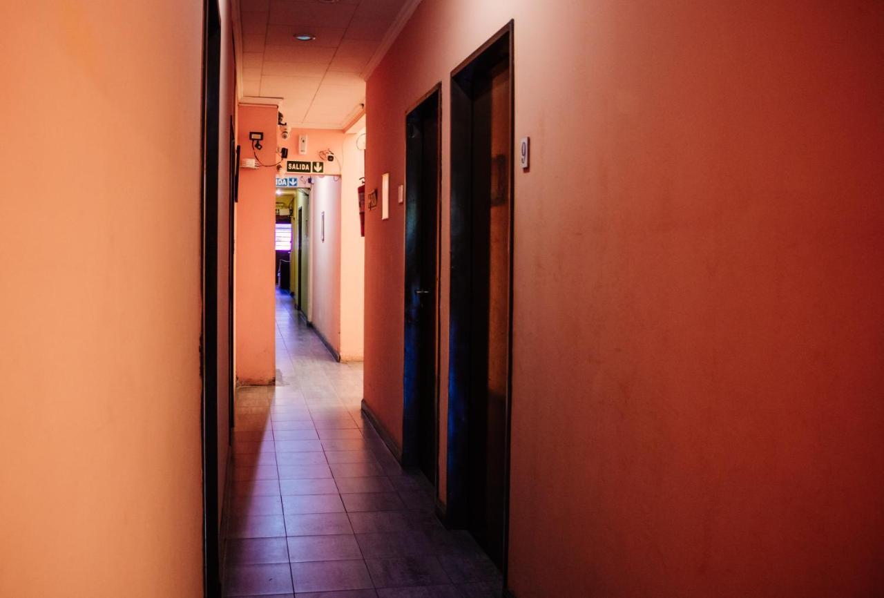 Hostal Namaste Salta Extérieur photo
