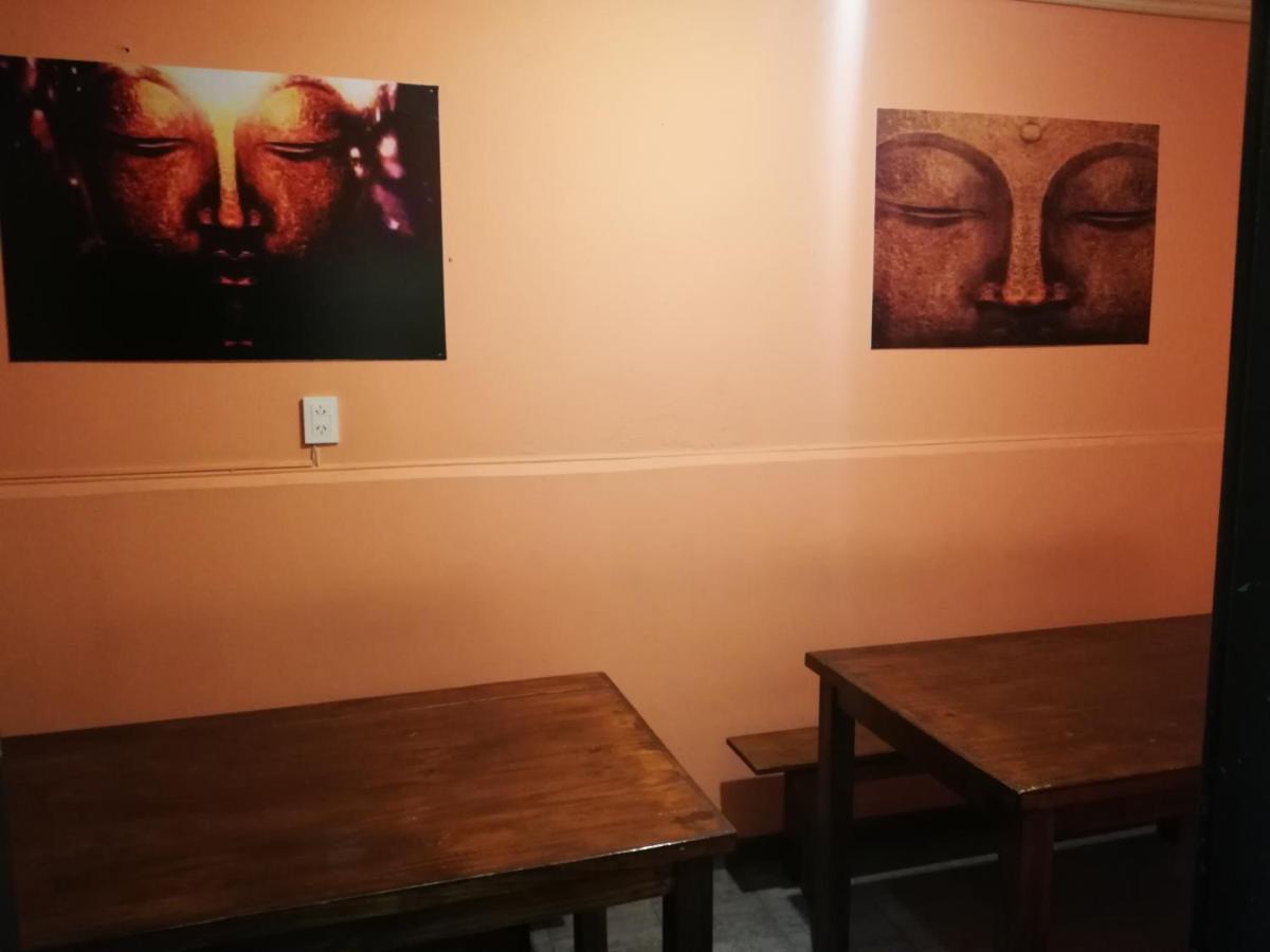Hostal Namaste Salta Extérieur photo