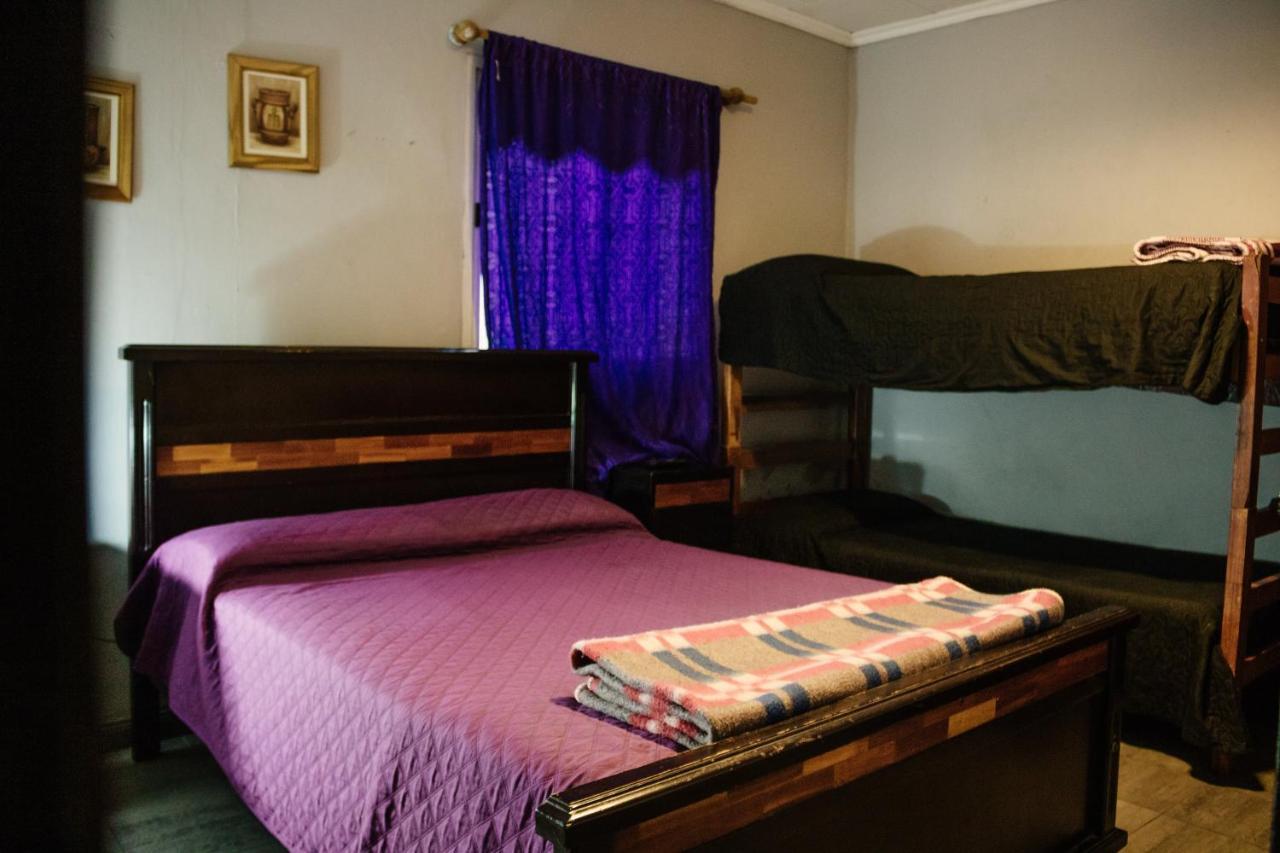Hostal Namaste Salta Extérieur photo