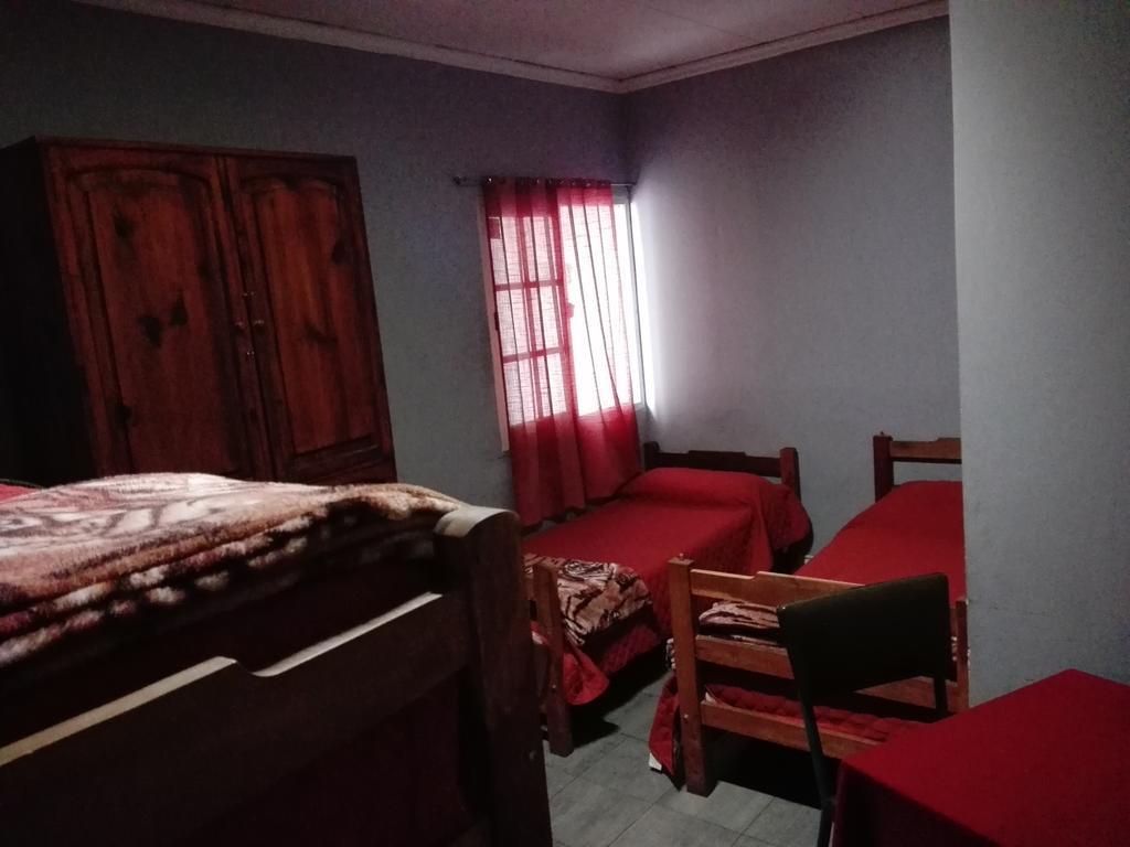 Hostal Namaste Salta Extérieur photo